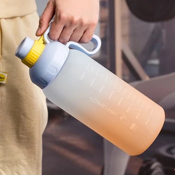 Бутилка за вода с обем 1800 мл със Сламен Пластмасова спортна Бутилка за вода с Голям Капацитет За фитнес и улиците, за Многократна употреба Без BPA